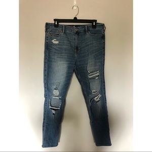 ⭐️ Hollister High Rise Super Skinny Crop Jeans